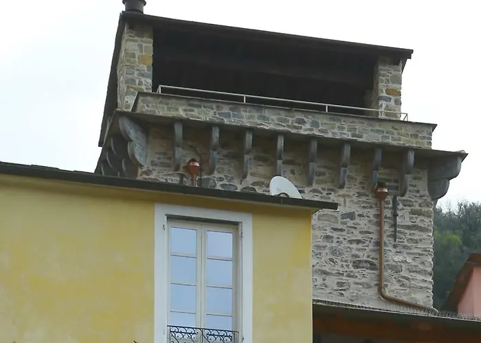 Sarazenenturm Franco دولتشيدو